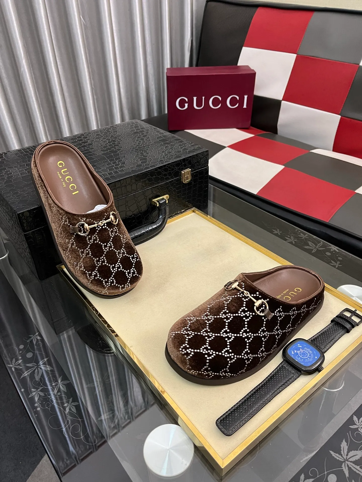 Ex-factory price: 460⌚️⌚️[Gucci] 2025 new season half-slip men's shoes, made of Italian imported first-layer frosted cowhide➕sheepskin lining, original hardware buckle, original combination of wear-resistant outsole, real shot 🎬 very comfortable on the feet, 4️⃣ colors available in sizes 38-44